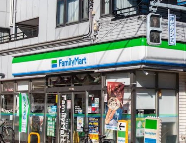 コンビニ　ファミリーマート 押上十間橋通り店（コンビニ）まで304m