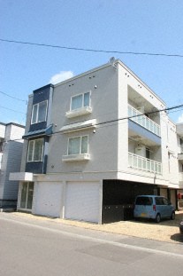 北海道札幌市西区二十四軒三条６（アパート）の賃貸物件の外観