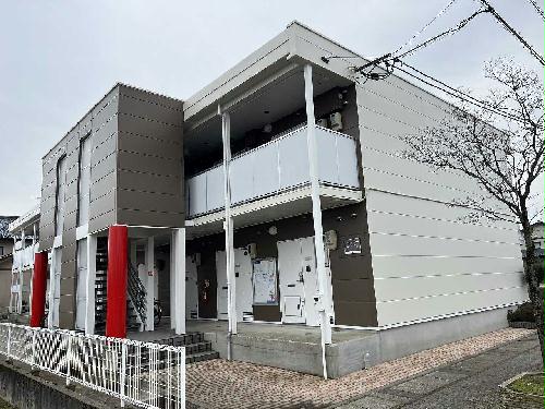 レオパレス楓の建物外観