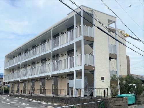 【レオパレス川向の建物外観】