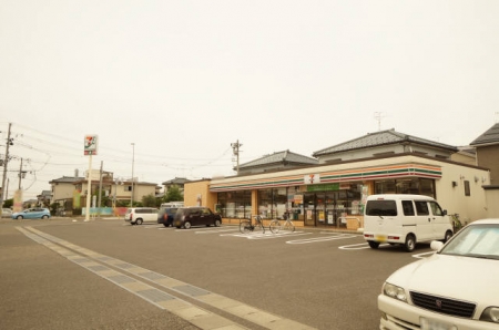 コンビニ　セブンイレブン新潟上木戸4丁目店（コンビニ）まで629m