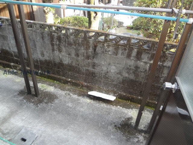 バルコニー　テラス