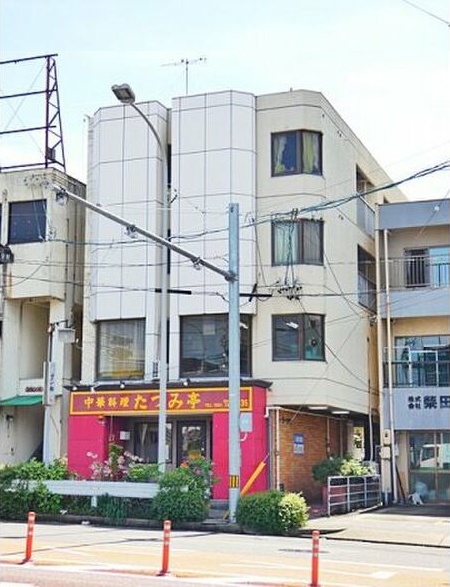 名古屋市千種区茶屋坂通のマンションの建物外観