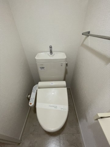 【三条ベルビルのトイレ】
