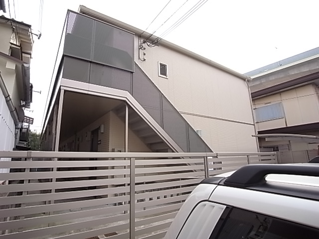 【神戸市垂水区東舞子町のアパートの建物外観】