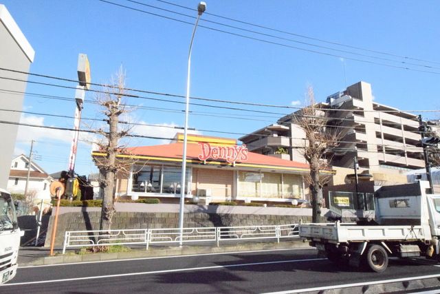 【横浜市神奈川区神大寺のアパートの写真】