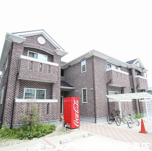 福岡市西区今宿西のアパートの建物外観