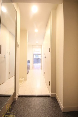 玄関　プレサンス堺筋本町駅前シェル