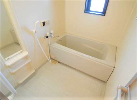 バス・シャワールーム　お風呂で日々の疲れを落としましょう