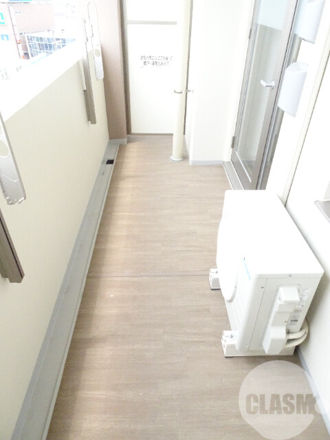 バルコニー　南向きだからお洗濯物も乾きやすい♪