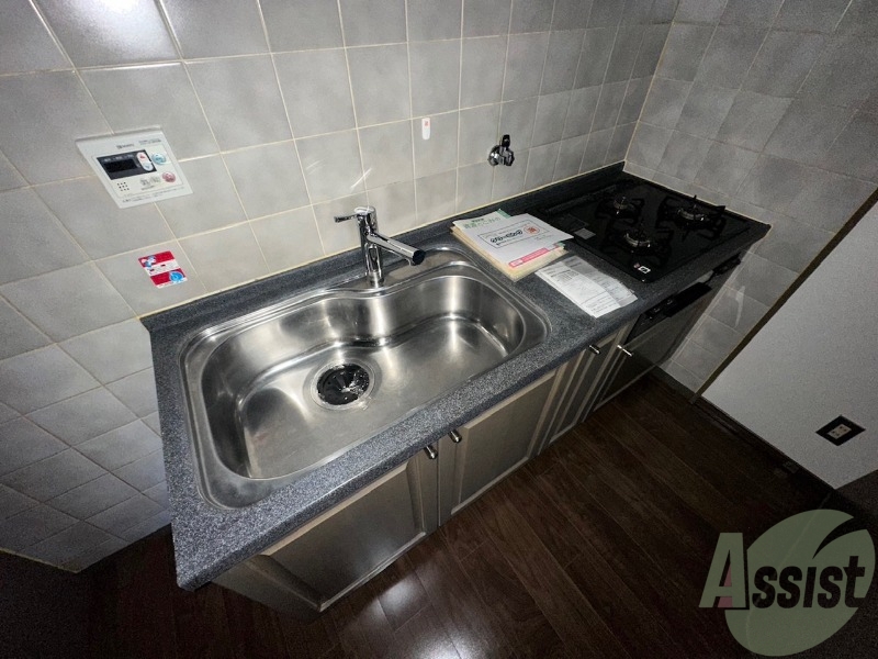 キッチン　キッチンもかなり広めで文句なしですね