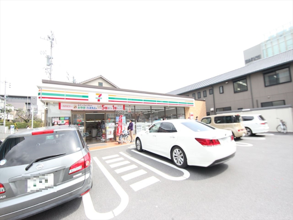 コンビニ　セブンイレブン 名古屋瑞穂区役所前店（コンビニ）まで250m