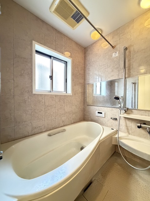 バス・シャワールーム　バス