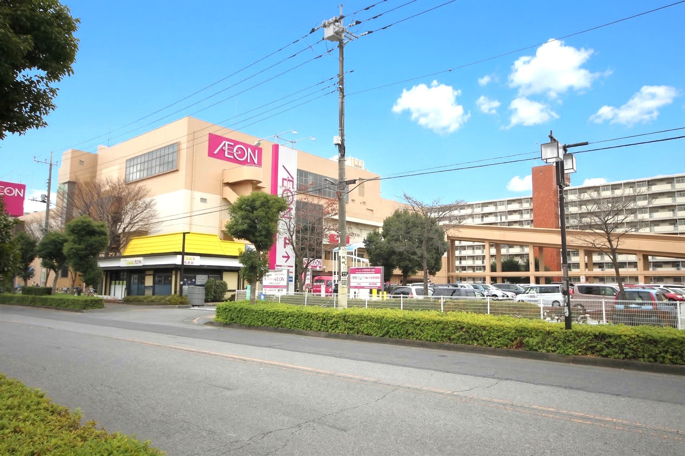 ショッピングセンター　イオンせんげん台（ショッピングセンター）まで640m