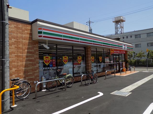コンビニ　セブンイレブン（コンビニ）まで20m