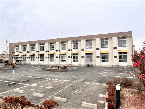 駐車場　駐車場は別料金となります。