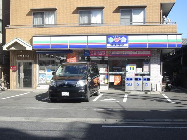 コンビニ　スリーエフ（コンビニ）まで130m