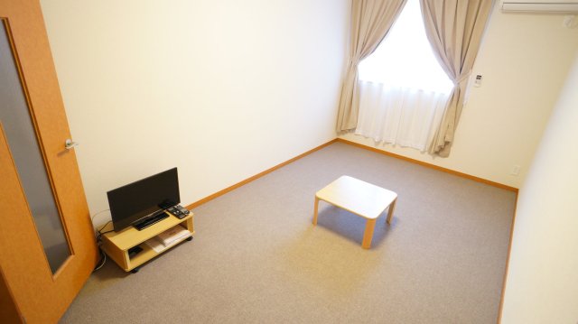 居室・リビング　明るいお部屋で目覚めもスッキリ