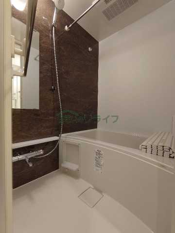 バス・シャワールーム　別部屋の参考写真です。