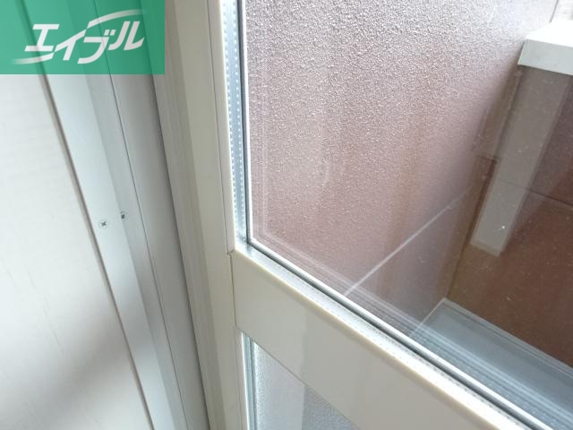 バルコニー　複層ガラス