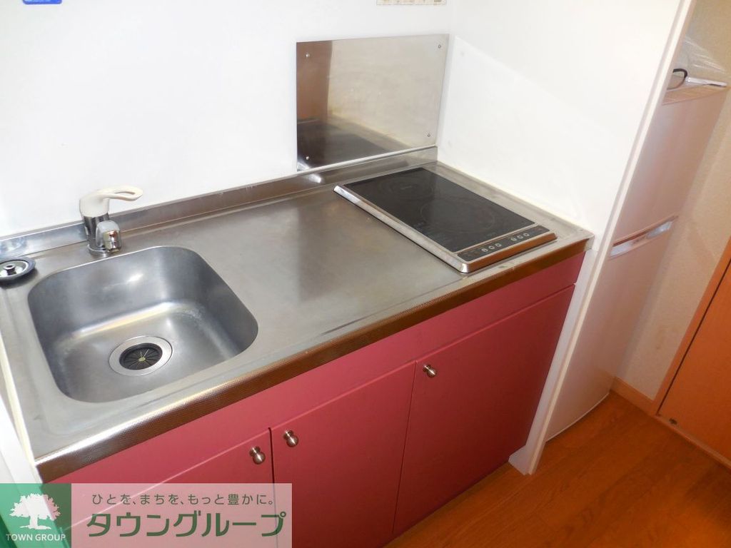 キッチン　2口ＩＨコンロなので安全にお使いいただけます。