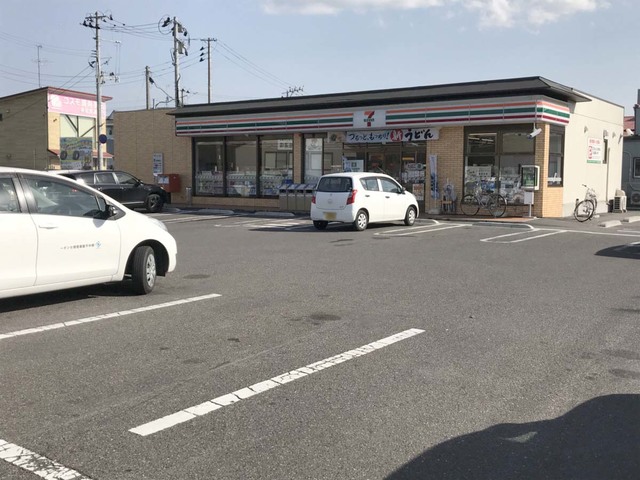 コンビニ　セブンイレブン郡山横塚店（コンビニ）まで92m