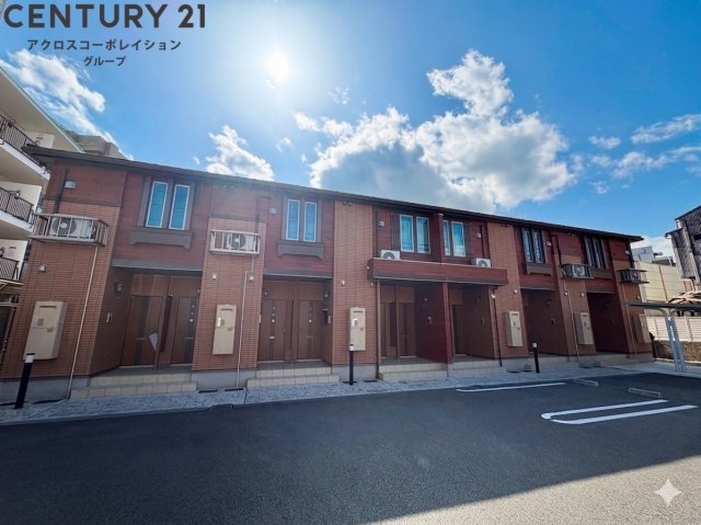 建物外観　敷地内に駐車場あります！