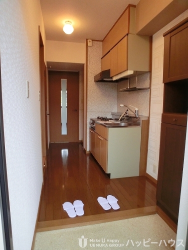 玄関　※参考写真（別部屋の写真の為、内装が異なる場合がございます）