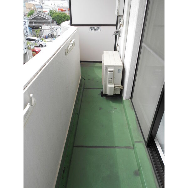 バルコニー　反転タイプとなります。