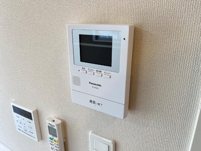 セキュリティ　カメラ付インターホン（イメージ）