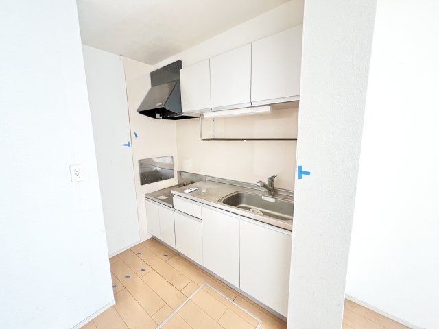 キッチン　※別部屋参考写真