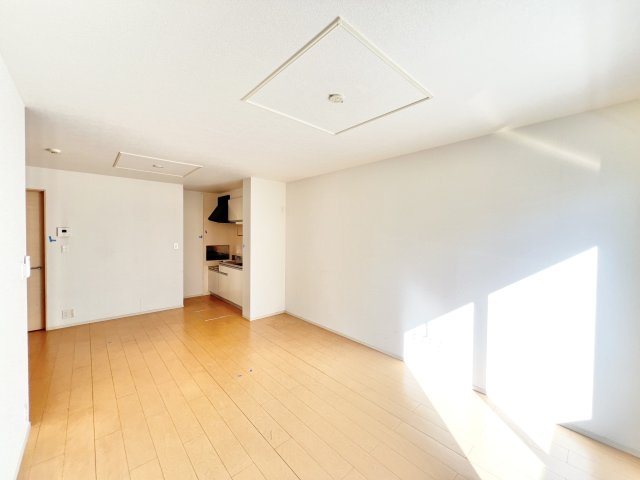 居室・リビング　※別部屋参考写真