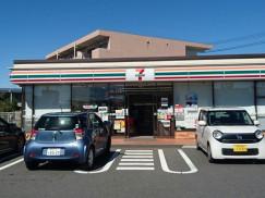 コンビニ　セブンイレブン我孫子根戸店（コンビニ）まで605m