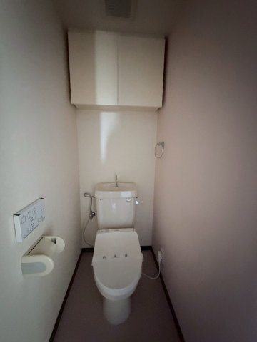 トイレ　落ち着いたトイレです