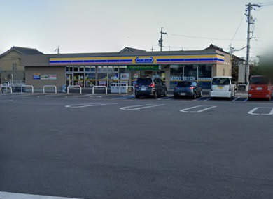 コンビニ　ミニストップ 上野台店（コンビニ）まで370m