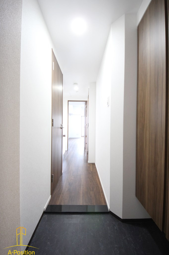 玄関　Y&Rino Residence