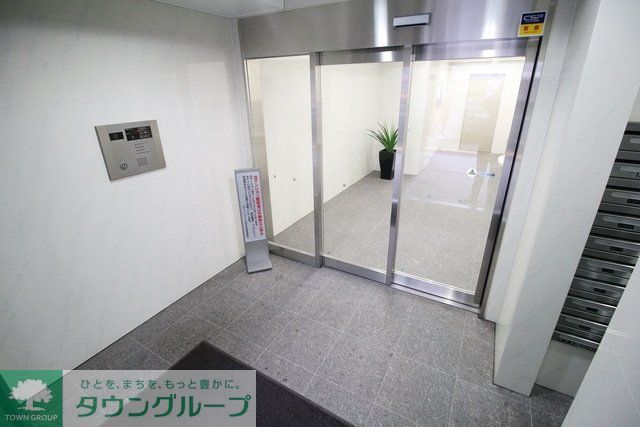 エントランス　★オートロック★