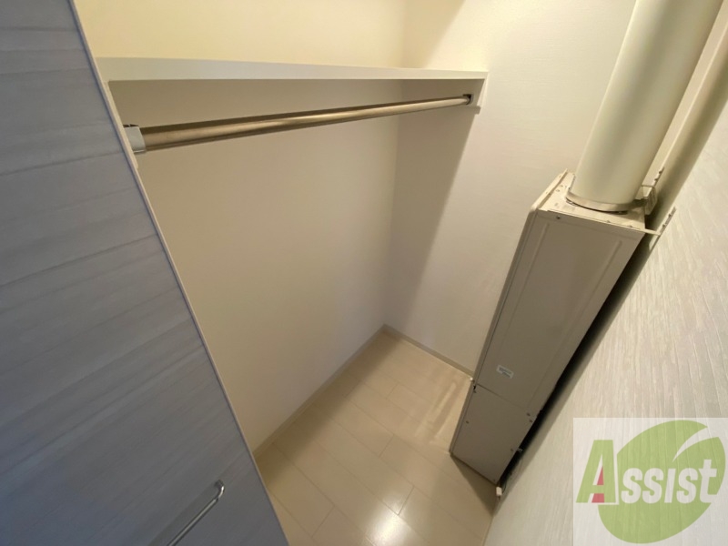 収納　寝室の収納です。部屋がすっきり片付きます。
