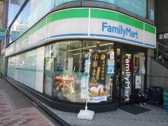 コンビニ　ファミリーマート 泉一丁目店（コンビニ）まで102m