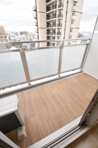 バルコニー　明るいバルコニーです
