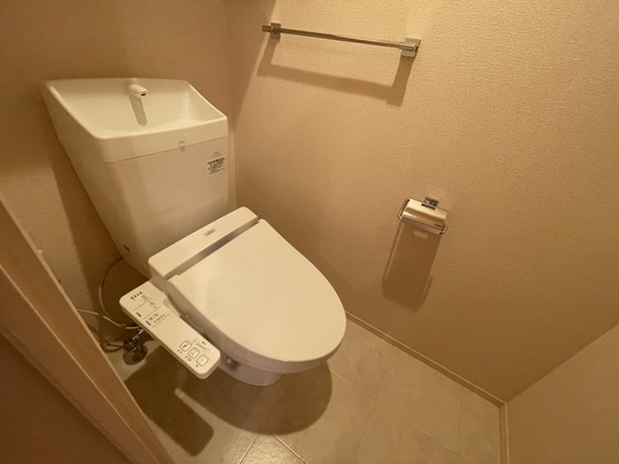 トイレ　※別部屋の写真です