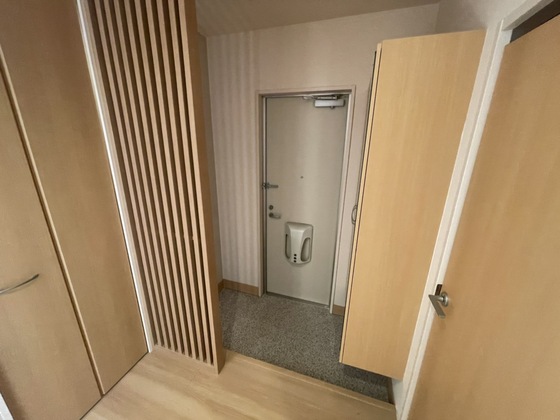 玄関　※別部屋の写真です
