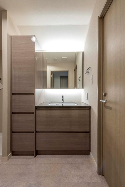 洗面設備　※写真は同タイプ住戸です。