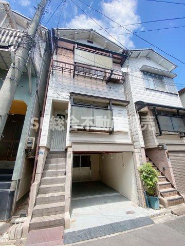 建物外観　敷地内駐車場もあり！ペット（犬・猫）飼育OK！閑静な住宅街◎