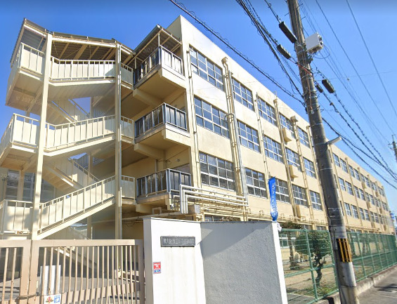 中学校　新喜多中学校（中学校）まで417m