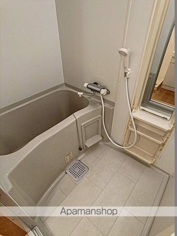 ラフィネ西之町の風呂写真