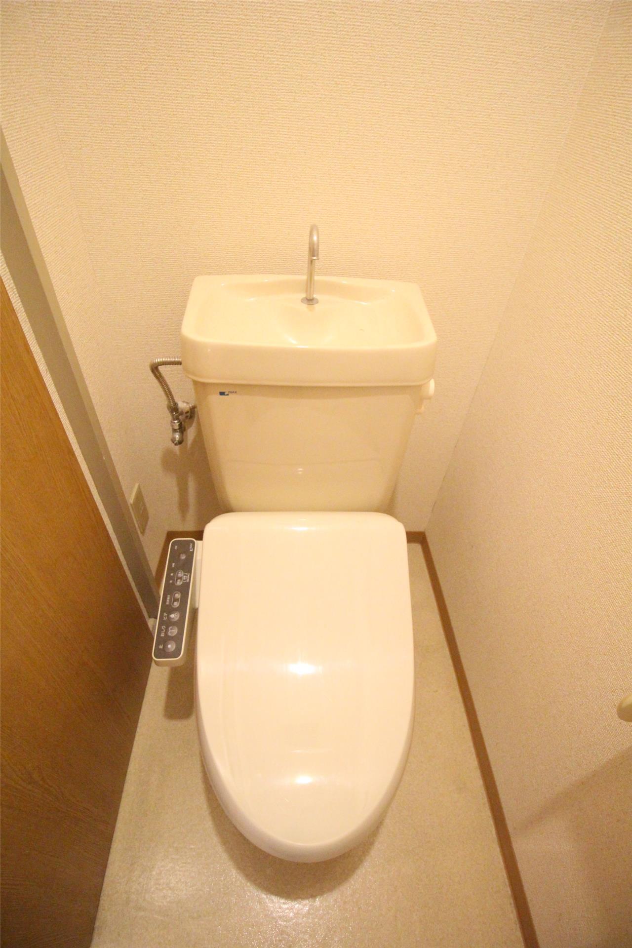 トイレ　他の部屋の写真になります。現状優先。