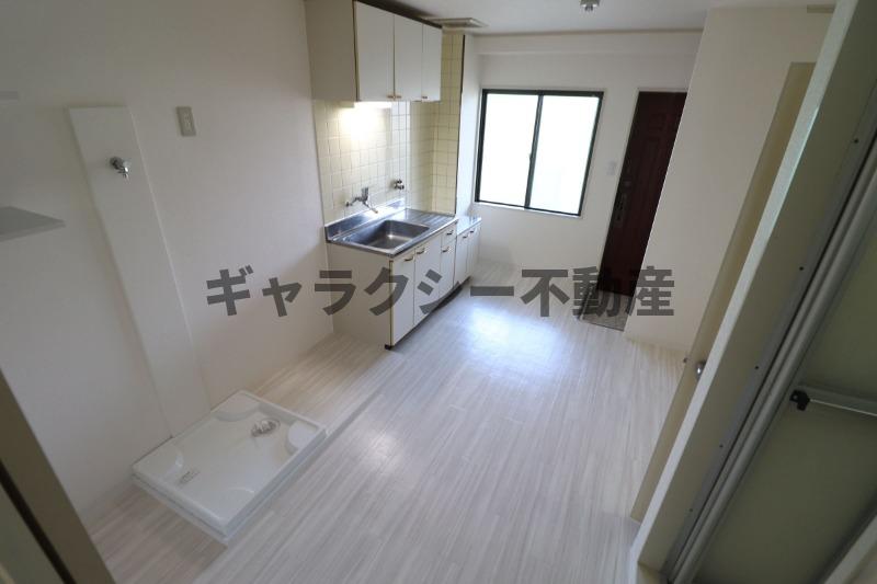 居室・リビング　明るいお部屋です