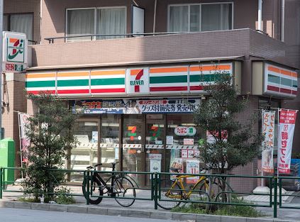 コンビニ　セブンイレブン 新宿西早稲田3丁目店（コンビニ）まで160m