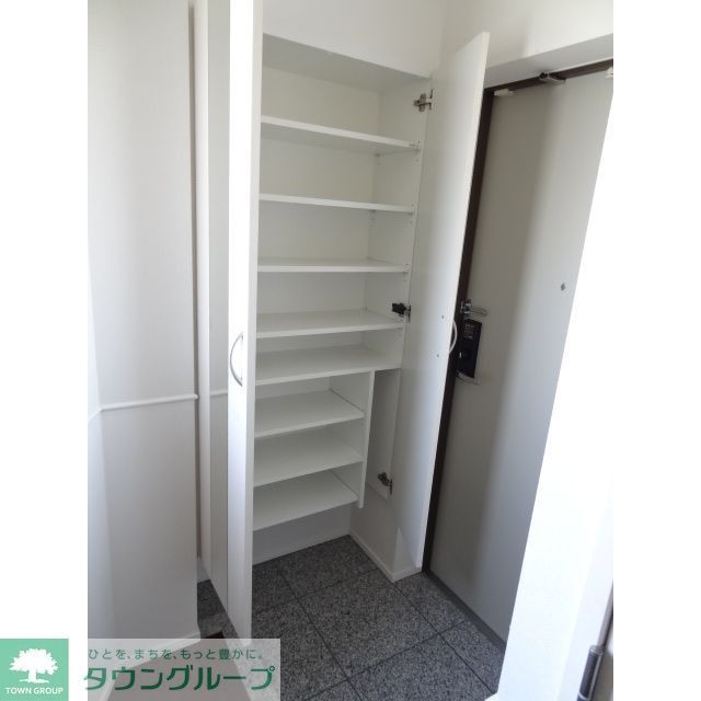 収納　シューズBOX